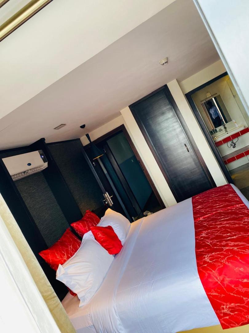 Boun'S Hotel Yaounde Luaran gambar